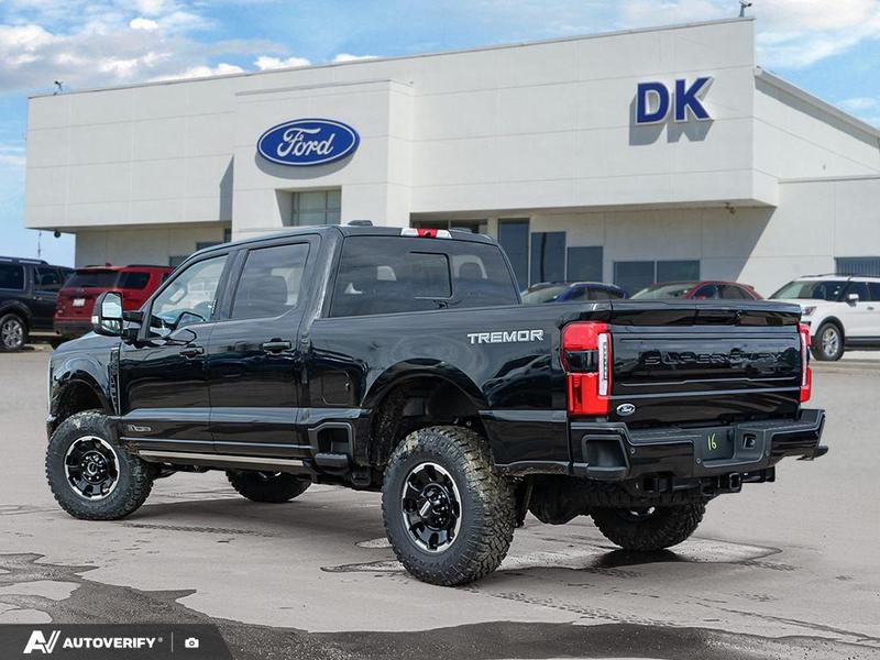 NEW 2026 Ford F-350 Super Duty Platinum - Agate Black Exterior / BLACK ONYX/BLUE LEATHER Interior - $125,916 - Stock #D60355 - VIN 1FT8W3BT0TEE03431 - Photo 4