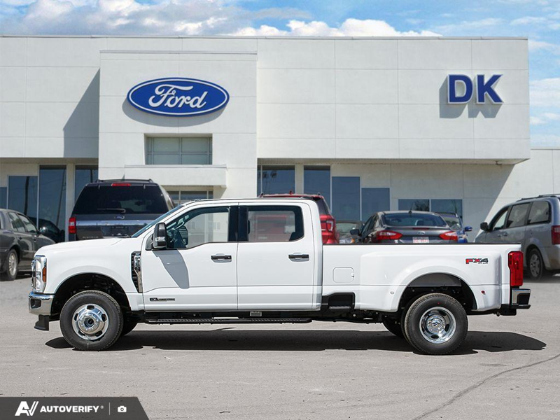 NEW 2026 Ford F-350 Super Duty XLT - Oxford White Exterior / MEDIUM DARK SLATE CLOTH Interior - $102,394 - Stock #D60442 - VIN 1FT8W3DT6TEE25138 - Photo 3