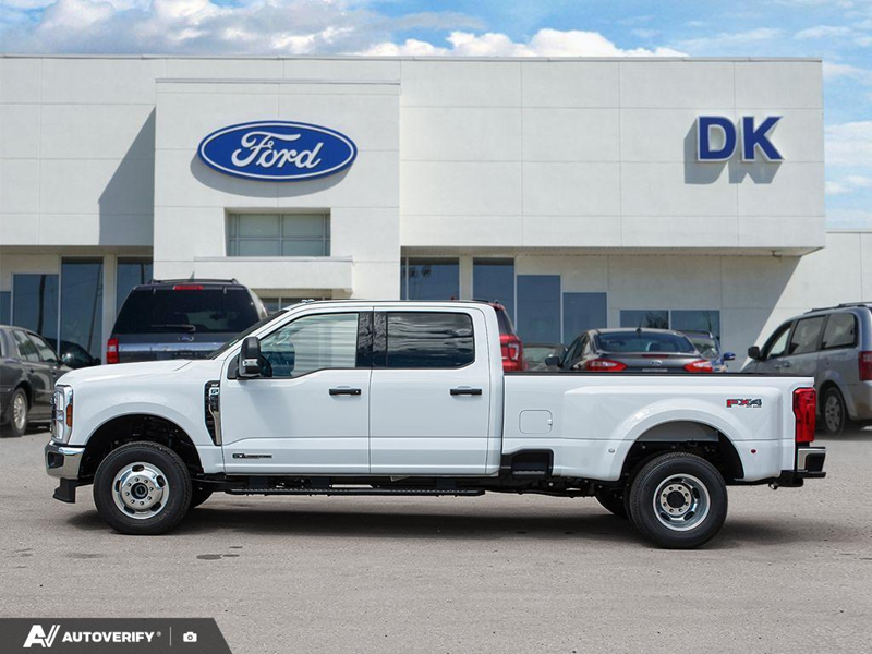 NEW 2026 Ford F-350 Super Duty XLT - Oxford White Exterior / MEDIUM DARK SLATE CLOTH Interior - $90,656 - Stock #D60648 - VIN 1FT8W3DT9TEF02228 - Photo 3