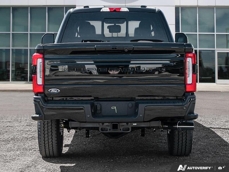 NEW 2026 Ford F-350 Super Duty Platinum Long Box - Agate Black Exterior / BLACK ONYX/BLUE LEATHER Interior - $129,948 - Stock #E60376 - VIN 1FT8W3BM2TED95941 - Photo 5