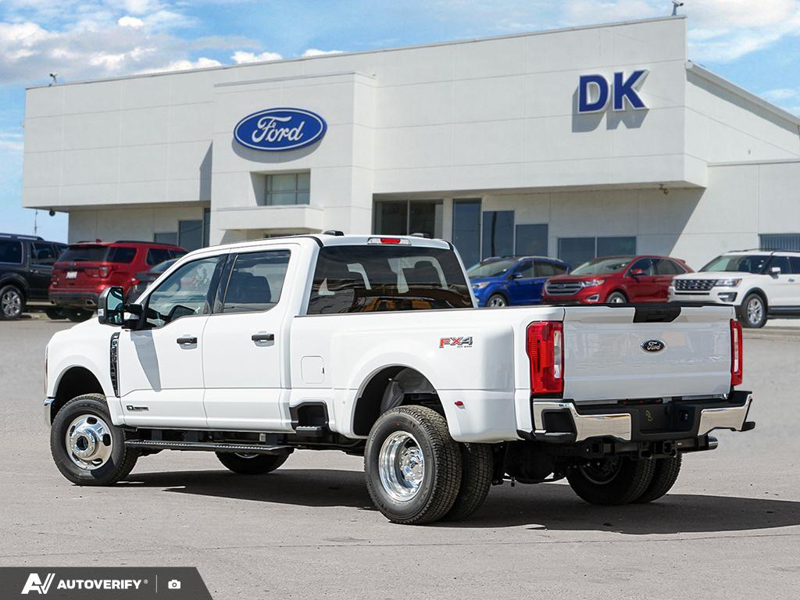 NEW 2026 Ford F-350 Super Duty XLT - Oxford White Exterior / MEDIUM DARK SLATE CLOTH Interior - $102,394 - Stock #D60442 - VIN 1FT8W3DT6TEE25138 - Photo 4