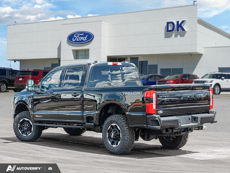 NEW 2026 Ford F-350 Super Duty Platinum - Agate Black Metallic Exterior / BLACK ONYX/PLATINUM BLUE, UNIQUE PLATINUM LEATHER 40/CONSOLE/40 Interior - $120,930 - Stock #D60703 - VIN 1FT8W3BM4TED65193 - Photo 4