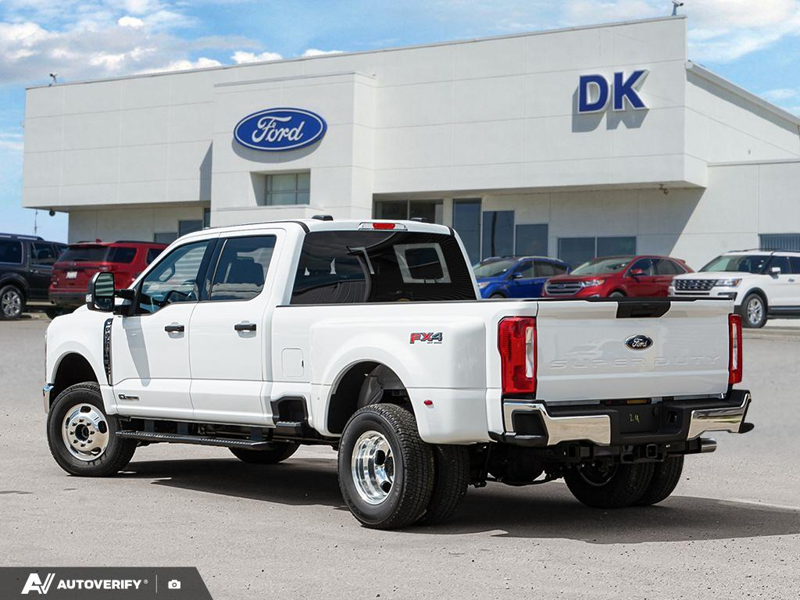 NEW 2026 Ford F-350 Super Duty XLT - Oxford White Exterior / MEDIUM DARK SLATE CLOTH Interior - $90,656 - Stock #D60648 - VIN 1FT8W3DT9TEF02228 - Photo 4