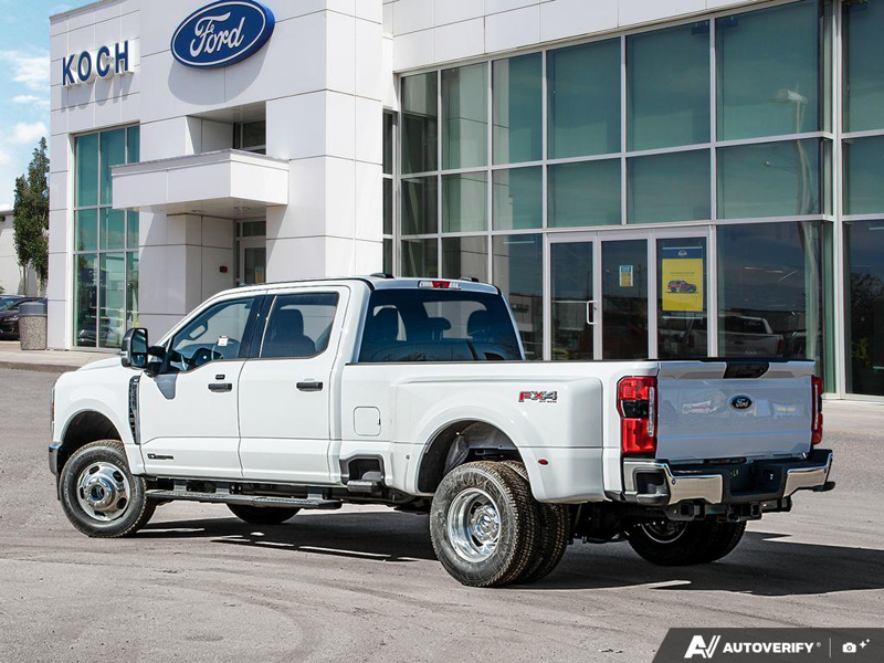 NEW 2026 Ford F-350 Super Duty XLT DRW - Oxford White Exterior / MEDIUM DARK SLATE CLOTH Interior - $94,819 - Stock #E60466 - VIN 1FT8W3DT3TEE00083 - Photo 4