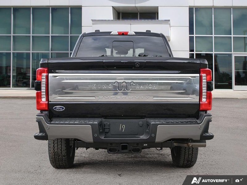 NEW 2026 Ford F-350 Super Duty King Ranch - Agate Black/marsh Grey Accent Exterior / JAVA LEATHER Interior - $116,762 - Stock #E60468 - VIN 1FT8W3BT3TEE05660 - Photo 5