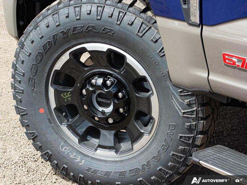 NEW 2026 Ford F-350 Super Duty King Ranch Tremor - Argon Blue/marsh Grey Exterior / JAVA LEATHER Interior - $126,767 - Stock #E60597 - VIN 1FT8W3BM6TEE28133 - Photo 6