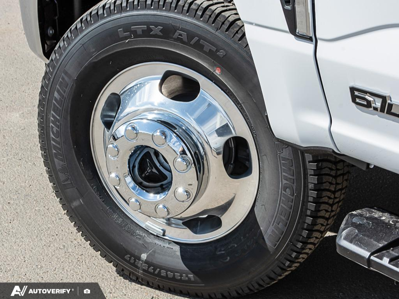 NEW 2026 Ford F-350 Super Duty XLT - Oxford White Exterior / MEDIUM DARK SLATE CLOTH Interior - $102,394 - Stock #D60442 - VIN 1FT8W3DT6TEE25138 - Photo 6