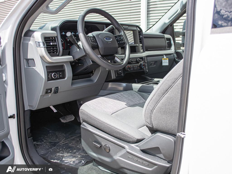 NEW 2026 Ford F-350 Super Duty XLT - Oxford White Exterior / MEDIUM DARK SLATE CLOTH Interior - $90,656 - Stock #D60648 - VIN 1FT8W3DT9TEF02228 - Photo 6