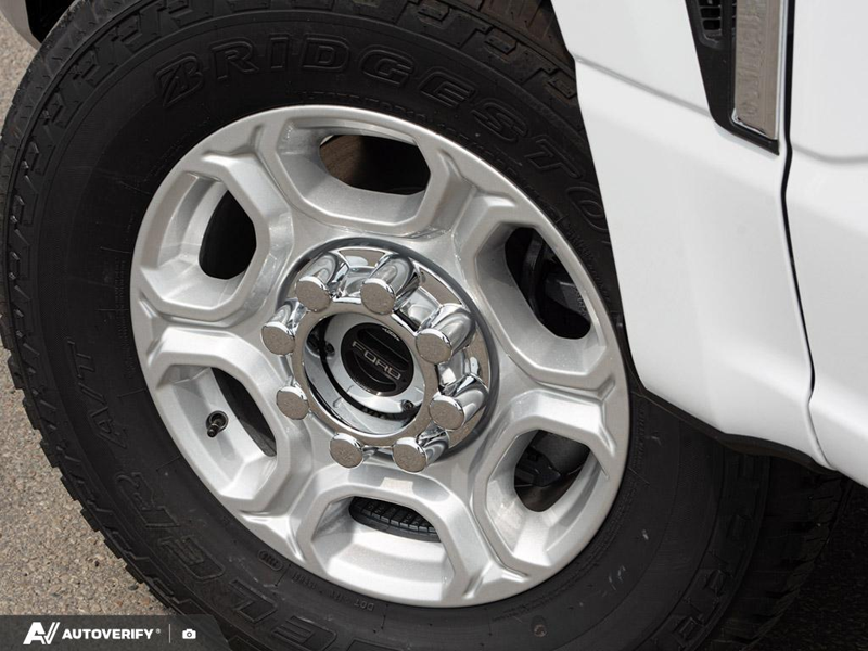 NEW 2026 Ford F-350 Super Duty XLT - Oxford White Exterior / MEDIUM DARK SLATE CLOTH Interior - $88,442 - Stock #D60708 - VIN 1FT8W3BT8TEF28290 - Photo 6