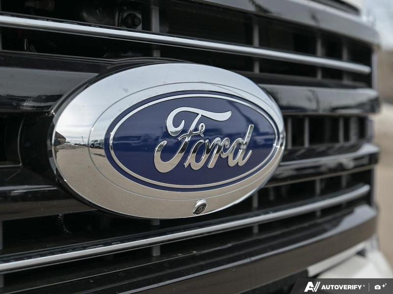 NEW 2026 Ford F-350 Super Duty Platinum Tremor - Star White Tri-coat Metallic Exterior / BLACK ONYX/BLUE LEATHER Interior - $137,253 - Stock #E60436 - VIN 1FT8W3BM9TEE06076 - Photo 9