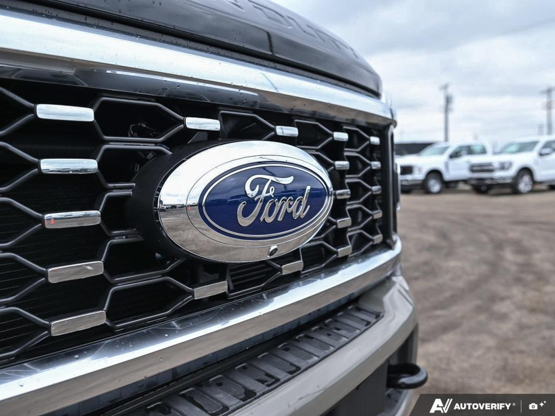 NEW 2026 Ford F-350 Super Duty King Ranch DRW - Agate Black/marsh Grey Accent Exterior / JAVA LEATHER Interior - $119,846 - Stock #E60579 - VIN 1FT8W3DMXTEE36829 - Photo 9
