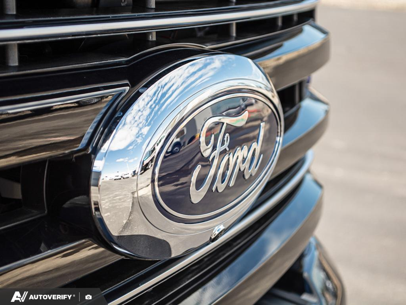 NEW 2026 Ford F-350 Super Duty Platinum - Agate Black Metallic Exterior / BLACK ONYX/PLATINUM BLUE, UNIQUE PLATINUM LEATHER 40/CONSOLE/40 Interior - $120,930 - Stock #D60703 - VIN 1FT8W3BM4TED65193 - Photo 9