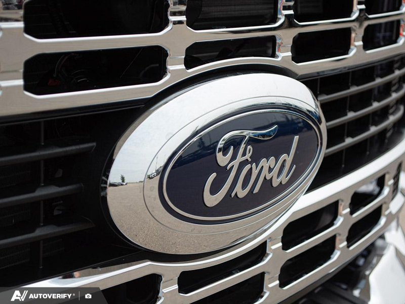 NEW 2026 Ford F-350 Super Duty XLT - Oxford White Exterior / MEDIUM DARK SLATE CLOTH Interior - $88,442 - Stock #D60708 - VIN 1FT8W3BT8TEF28290 - Photo 9