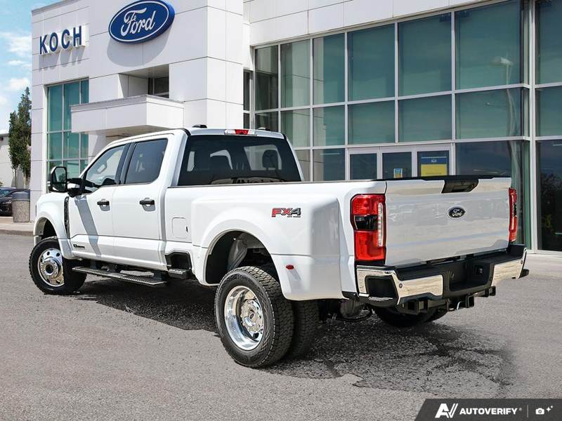 NEW 2026 Ford F-450 Super Duty XLT - Oxford White Exterior / MEDIUM DARK SLATE CLOTH Interior - $106,099 - Stock #E60861 - VIN 1FT8W4DT7TEE70305 - Photo 4