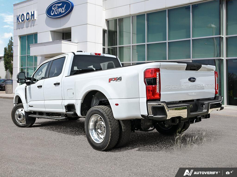 NEW 2026 Ford F-450 Super Duty XLT - Oxford White Exterior / MEDIUM DARK SLATE CLOTH Interior - $106,099 - Stock #E60874 - VIN 1FT8W4DTXTEE98745 - Photo 4