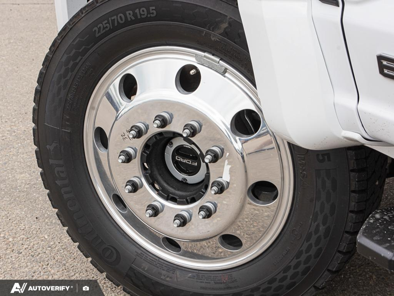 NEW 2026 Ford F-450 Super Duty XLT - Oxford White Exterior / MEDIUM DARK SLATE CLOTH Interior - $104,464 - Stock #D60629 - VIN 1FT8W4DT0TEF05430 - Photo 6