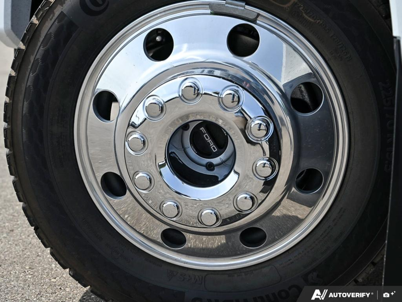 NEW 2026 Ford F-450 Super Duty XLT - Oxford White Exterior / MEDIUM DARK SLATE CLOTH Interior - $106,099 - Stock #E60873 - VIN 1FT8W4DT1TEE69473 - Photo 6
