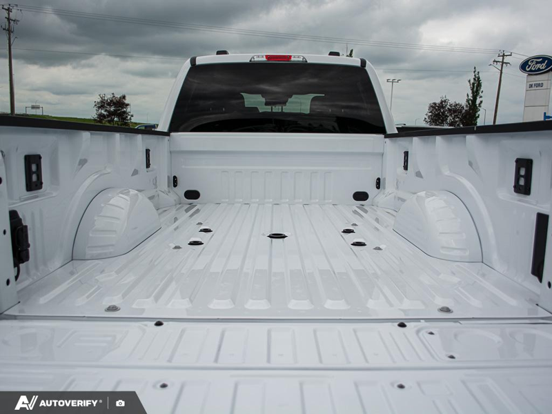 NEW 2026 Ford F-450 Super Duty XLT - Oxford White Exterior / MEDIUM DARK SLATE CLOTH Interior - $104,464 - Stock #D60629 - VIN 1FT8W4DT0TEF05430 - Photo 8