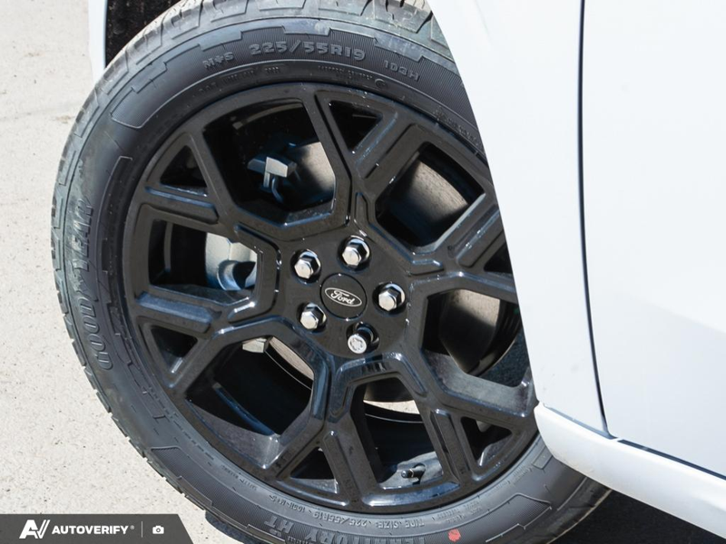 NEW 2026 Ford Maverick Lobo High - Space White Metallic Exterior / BLACK ONYX Interior - $48,852 - Stock #D60438 - VIN 3FTCW8PA1TRA69065 - Photo 6
