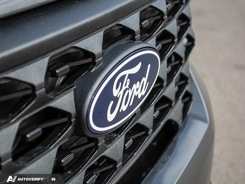 NEW 2026 Ford Maverick XLT - Carbonized Grey Metallic Exterior / NAVY PIER Interior - $46,982 - Stock #D60513 - VIN 3FTTW8J33TRA80952 - Photo 9