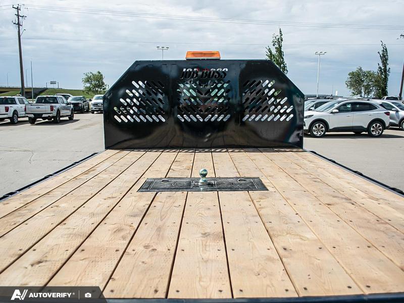 NEW 2026 Ford Super Duty F-550 DRW XLT - Oxford White Exterior / MEDIUM DARK SLATE CLOTH Interior - $122,424 - Stock #D60564 - VIN 1FD0W5HT2TEE30724 - Photo 11