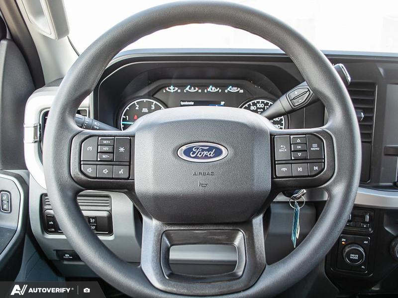 NEW 2026 Ford Super Duty F-550 DRW XLT - Oxford White Exterior / MEDIUM DARK SLATE CLOTH Interior - $122,424 - Stock #D60564 - VIN 1FD0W5HT2TEE30724 - Photo 16