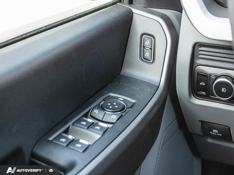 NEW 2026 Ford Super Duty F-550 DRW XLT - Oxford White Exterior / MEDIUM DARK SLATE CLOTH Interior - $122,424 - Stock #D60564 - VIN 1FD0W5HT2TEE30724 - Photo 19