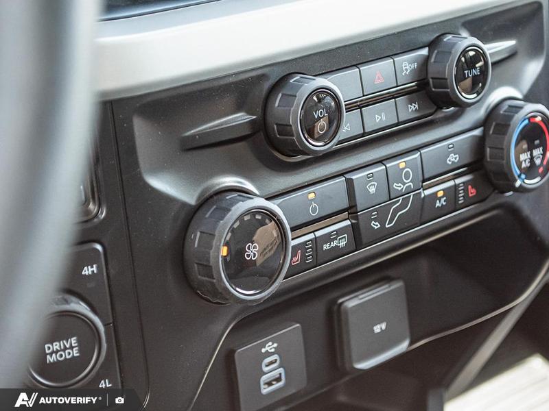 NEW 2026 Ford Super Duty F-550 DRW XLT - Oxford White Exterior / MEDIUM DARK SLATE CLOTH Interior - $122,424 - Stock #D60564 - VIN 1FD0W5HT2TEE30724 - Photo 22