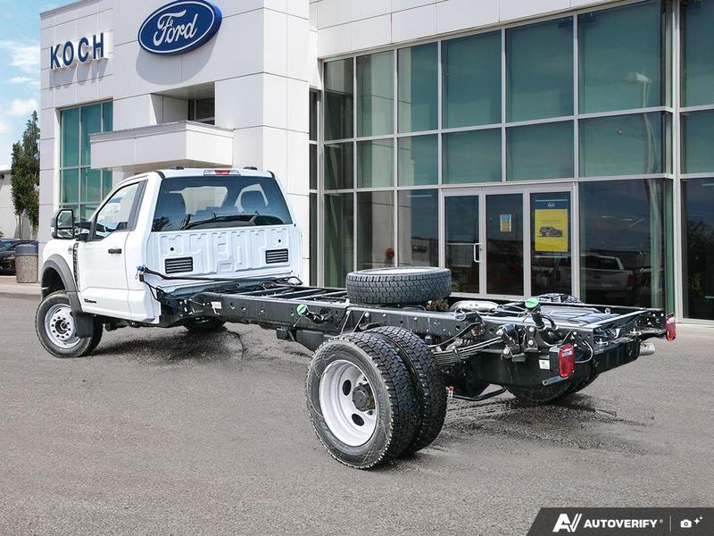 NEW 2026 Ford Super Duty F-550 DRW XLT - Oxford White Exterior / MEDIUM DARK SLATE CLOTH Interior - $100,594 - Stock #E60293 - VIN 1FDUF5HT7TED93364 - Photo 4