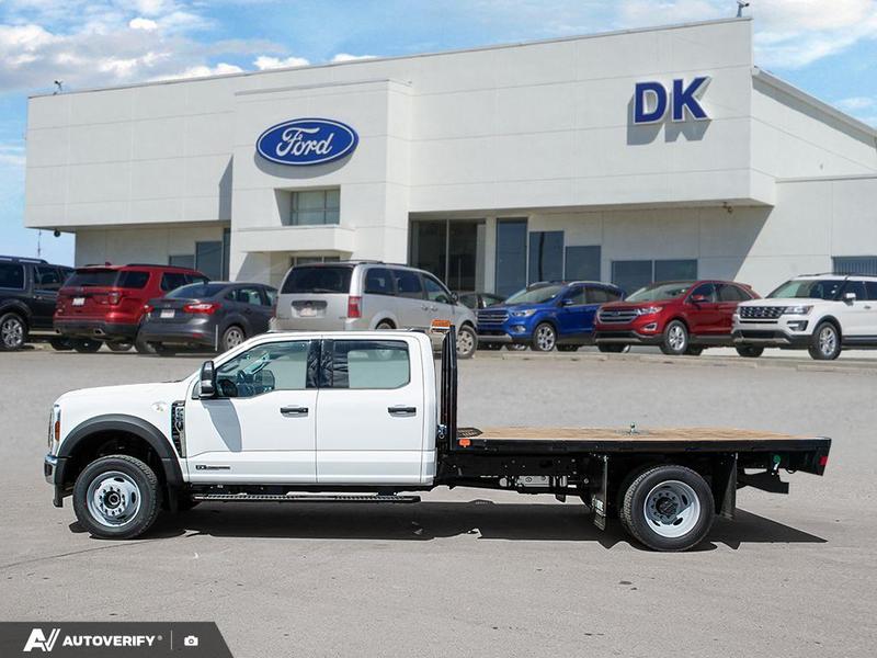 NEW 2026 Ford Super Duty F-550 DRW XLT - Oxford White Exterior / MEDIUM DARK SLATE CLOTH Interior - $122,424 - Stock #D60564 - VIN 1FD0W5HT2TEE30724 - Photo 4