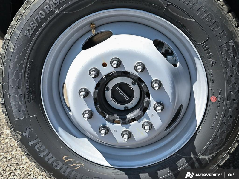 NEW 2026 Ford Super Duty F-550 DRW XLT - Oxford White Exterior / MEDIUM DARK SLATE CLOTH Interior - $105,244 - Stock #E60767 - VIN 1FD0W5HT9TEE96235 - Photo 6