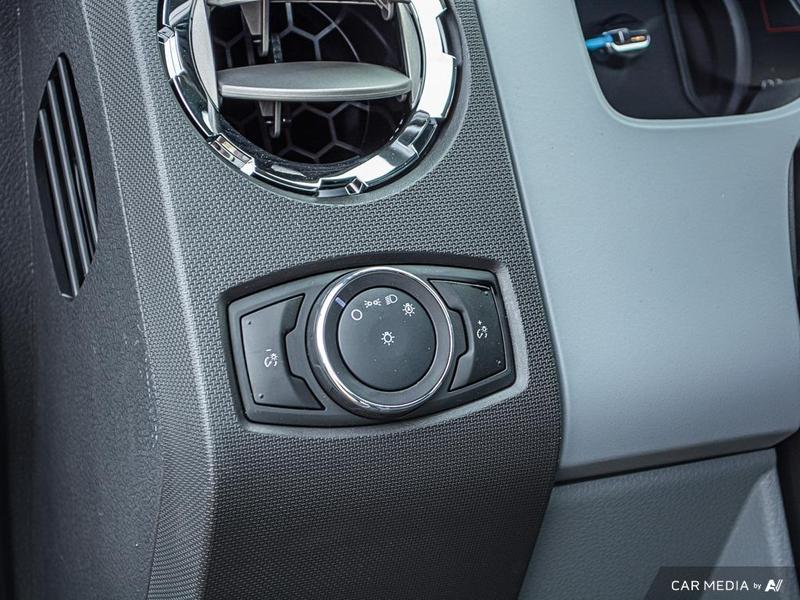 NEW 2026 Ford Super Duty F-750 REGULAR CAB DOCK HGT - Oxford White Exterior / STEEL GRAY CLOTH Interior - $122,946 - Stock #E60003 - VIN 1FDPF7DX4TDF00667 - Photo 14