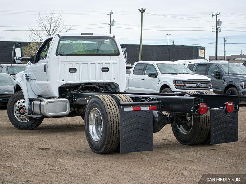 NEW 2026 Ford Super Duty F-750 REGULAR CAB DOCK HGT - Oxford White Exterior / STEEL GRAY CLOTH Interior - $122,946 - Stock #E60003 - VIN 1FDPF7DX4TDF00667 - Photo 4