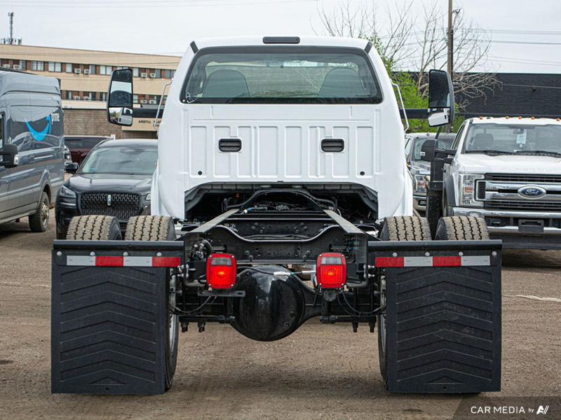 NEW 2026 Ford Super Duty F-750 Reg Cab - Oxford White Exterior / STEEL GRAY CLOTH Interior - $119,946 - Stock #E60003 - VIN 1FDPF7DX4TDF00667 - Photo 5